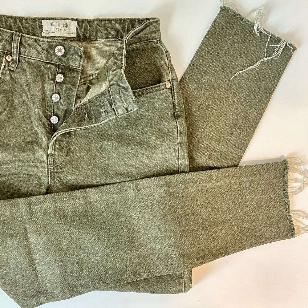 Free People We The Free 27/4 Olive Distressed 4 Button Women Skinny Jeans